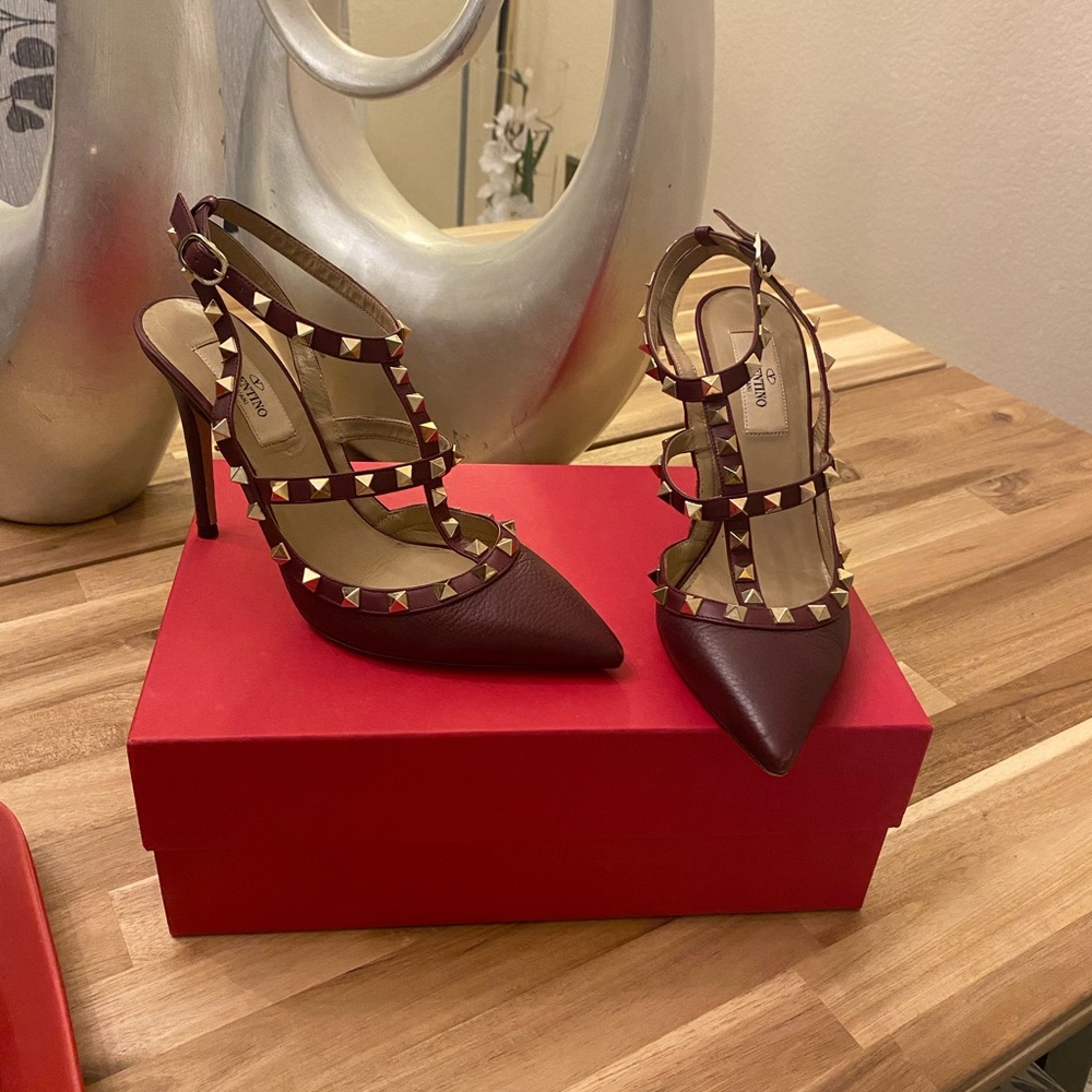 🌟 FREE 🌟 Shipping 🌟 Valentino Garavani Rockstud Strap Heels Studs Shoes - Picture 5 of 6